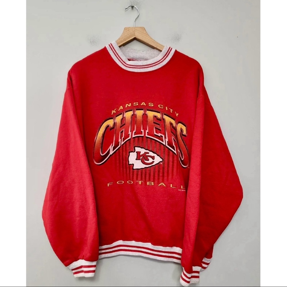Vintage 90s Kansas City Chiefs pullover sweatshirt ❤️💛